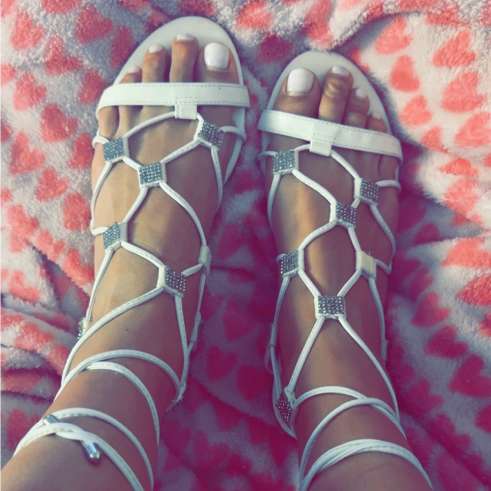 Schultz Wrap Up Gladiador Sandals